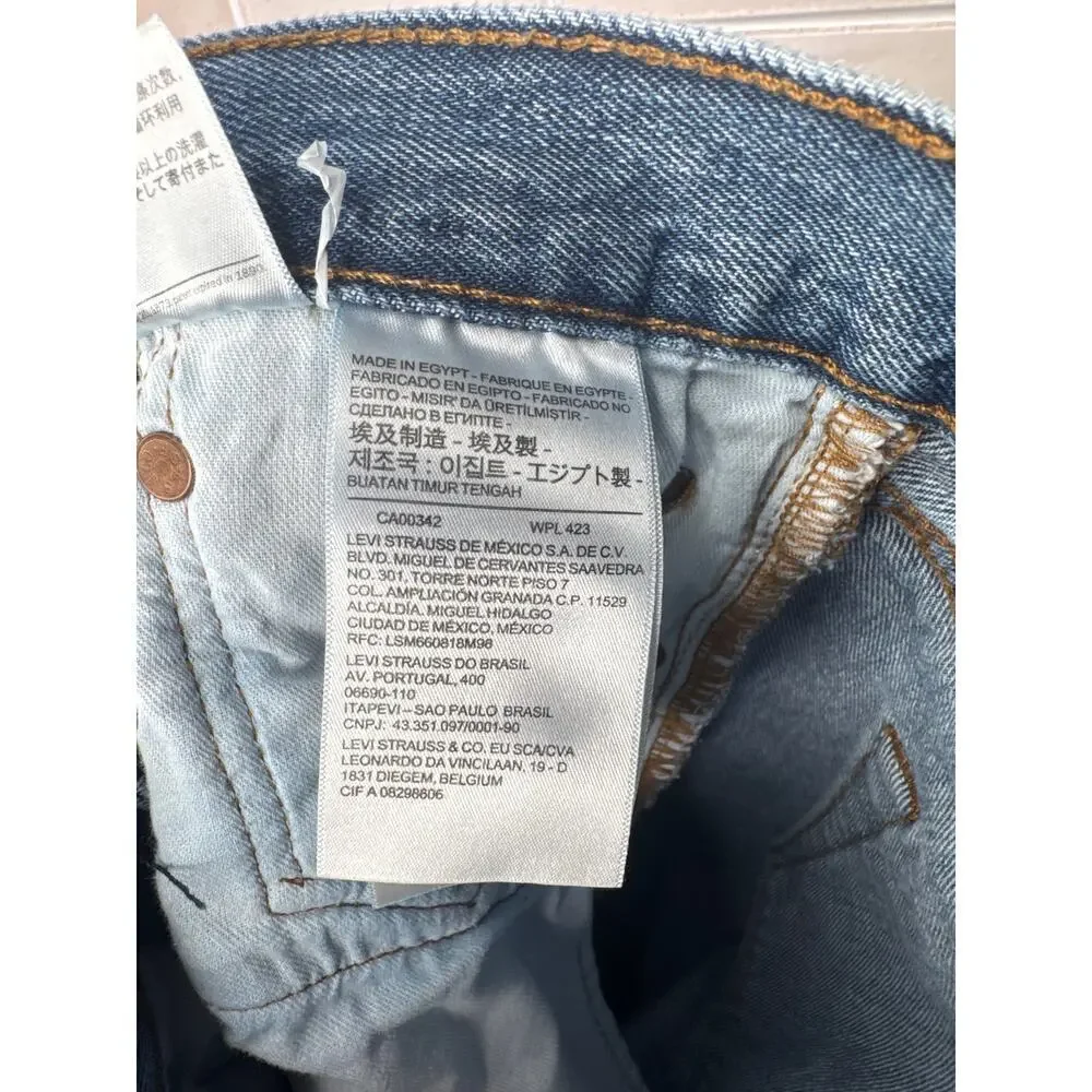 Levi’s Jeans Men’s 33x30 Medium Wash 501 Button Fly 100% Cotton Modern Classic